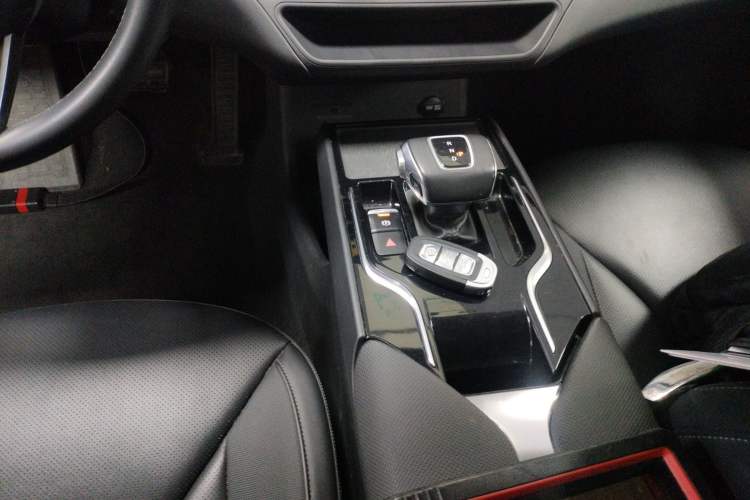 Used Hongqi E-QM5 2023 Base Travel Edition
