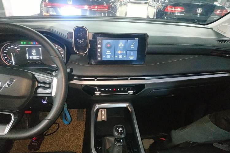 Used Wuling Jiachen 2022 1.5T Manual Light Enjoyment Dynamic Version
