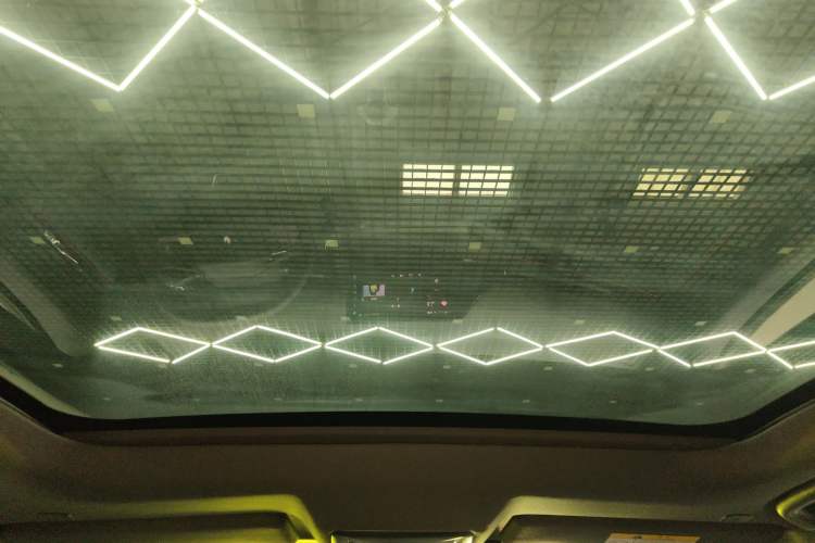 Used Changan UNI-V iDD 2024 Blue Whale Smart Electric iDD 136km Luxury Model