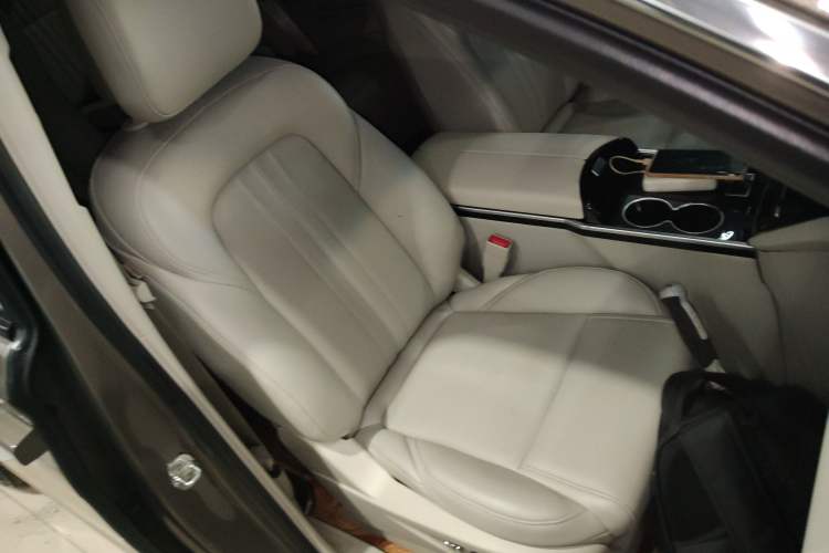 Used Buick GL8 2021 ES Landtrek 653T Comfort Edition