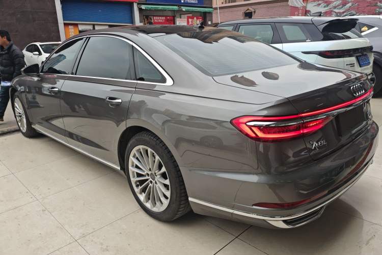 Used Audi A8 2019 Facelifted Plus A8L 50 TFSI quattro Comfort Version

