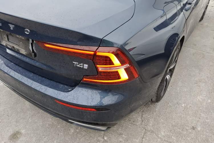 Used Volvo S60 2020 T4 Zhiyuan Luxury Edition