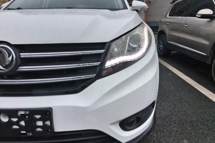 Used Dongfeng Fengon 580 2017 Revised Version 1.5T CVT Luxury Edition
