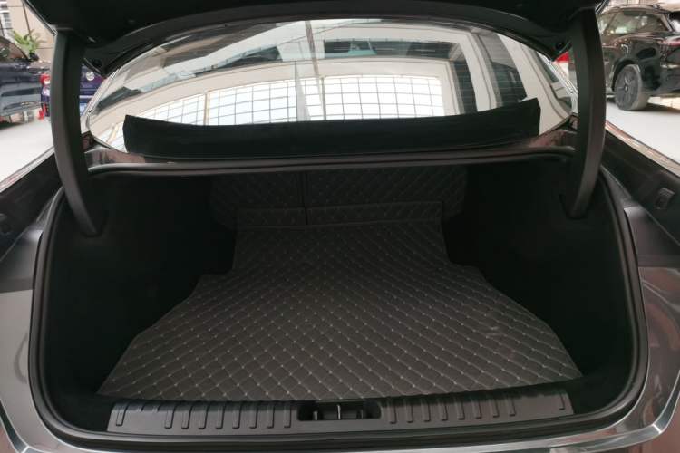 Used Lynk & Co 07 2024 EM-P 126 Long-Range Halo