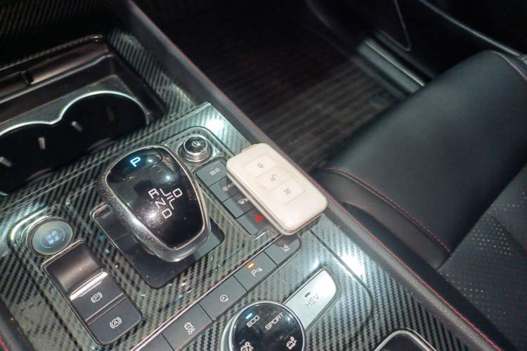 Used BYD Tang New Energy 2018 DM 2.0T All-Wheel Drive Smart Connectivity Luxury Model 7 Seats China V Emission Standard
