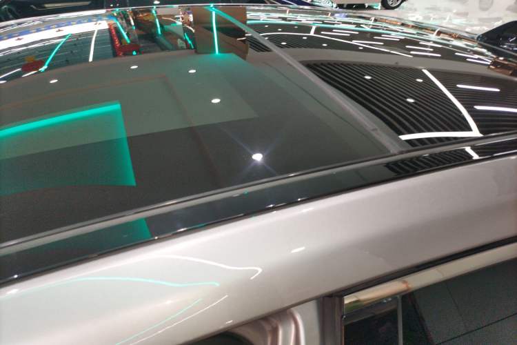 Used Toyota Avalon 2019 Dual-Engine 2.5L XLE Prestige Version China VI Standard
