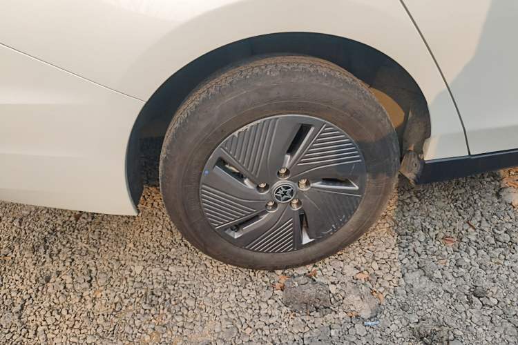 Used Venucia Venucia D60EV 2022 Standard Range Comfort Edition
