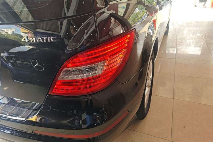 Used Mercedes-Benz R-Class 2014 R 320 4MATIC Business Model