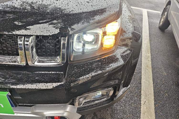 Used  BJ40 2020 2.0T Automatic Four-Wheel Drive Tribute Edition 2020 Xieke Version
