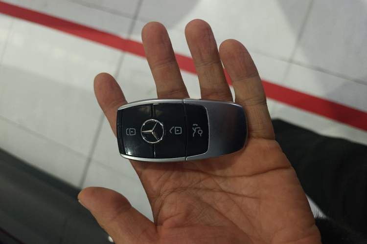 Used Mercedes-Benz E-Class 2018 Facelifted E 300 L Stylish Version
