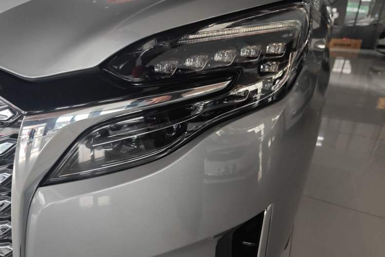 Used Buick GL8 2023 ES Lu Zun Deluxe Model