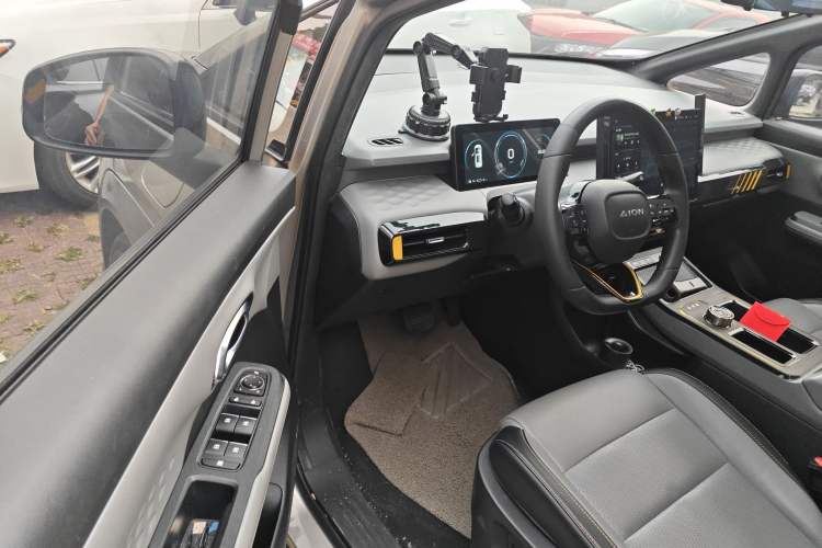 Used AION Y 2022 70 Intelligent Edition Lithium Iron Phosphate
