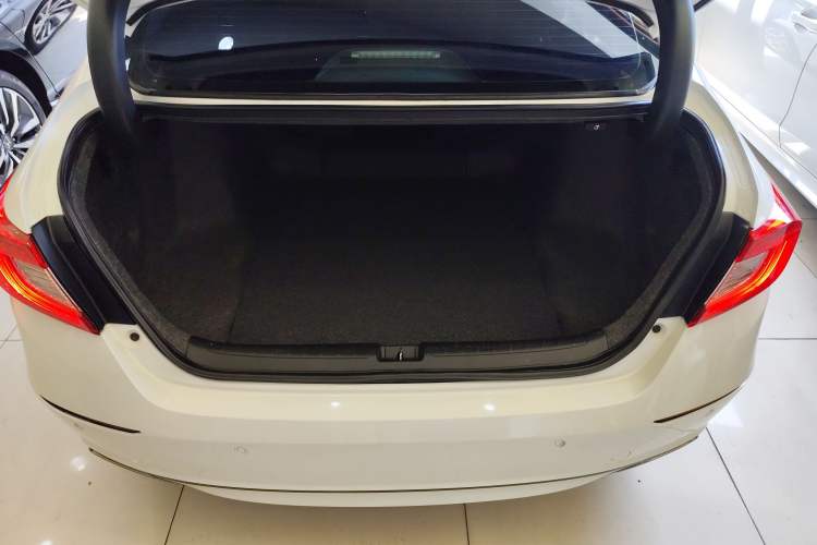 Used Honda Accord 2018 260TURBO Luxury Edition China V Emission Standard