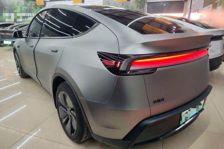 Used Tesla Model Y 2025 Rear-Wheel-Drive Version
