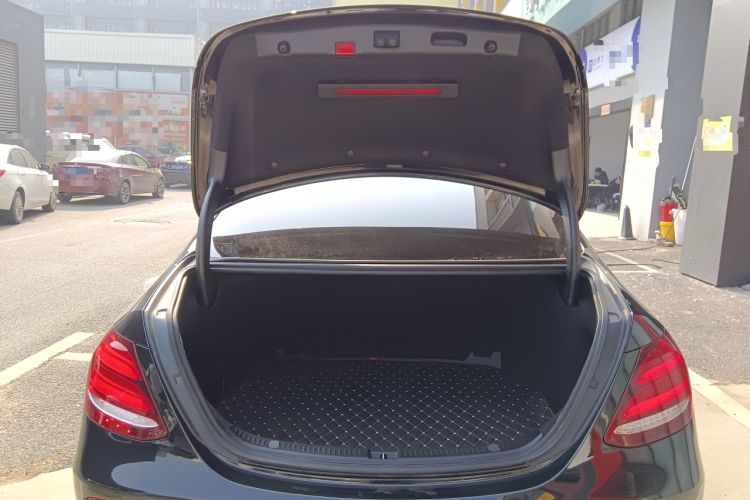 Used Mercedes-Benz E-Class 2020 Facelift E 260 L Sport Edition