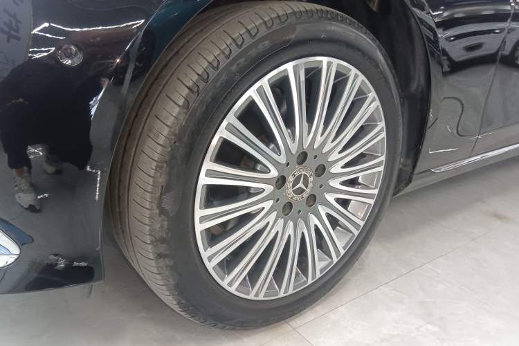 Used Mercedes-Benz E-Class 2023 E 300 L Luxury Model
