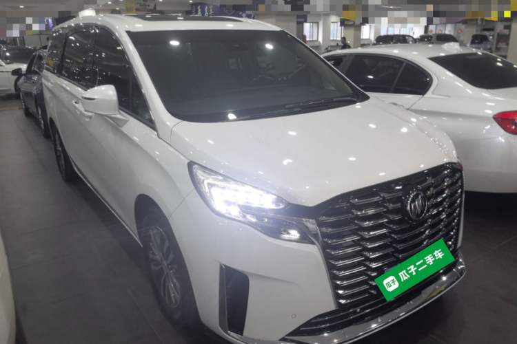 Used Buick GL8 2021 ES Land Cruiser 653T Luxury Edition
