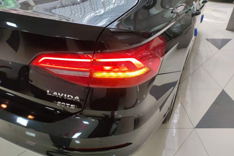 Used Volkswagen Lavida 2019 1.5L Automatic Vision Edition China VI Standard