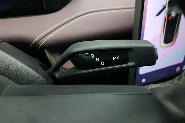 Used  SU7 2024 Rear-Drive Ultra-Long Range Advanced Pro-Level Intelligent Driving Version
