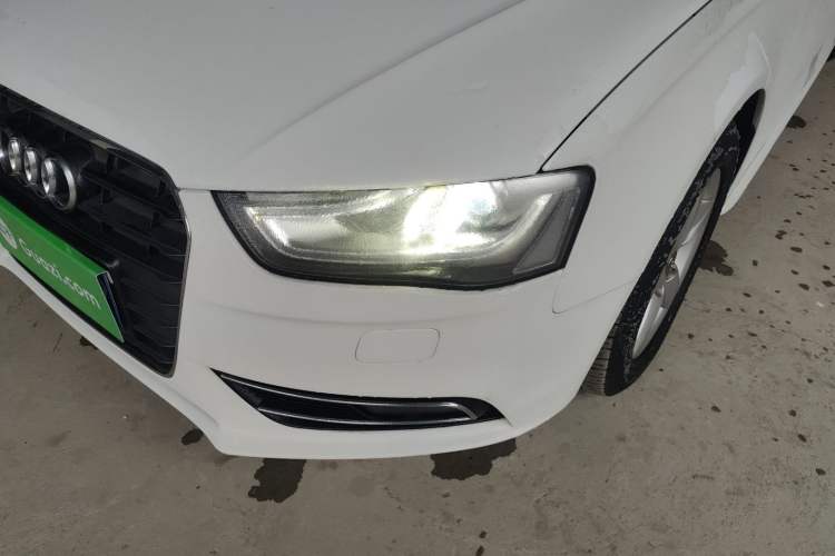 Used Audi A4L 2016 30 TFSI Collector's Edition Automatic Comfort Model
