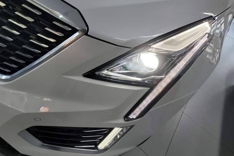 Used Cadillac XT5 2021 28T Luxury Version