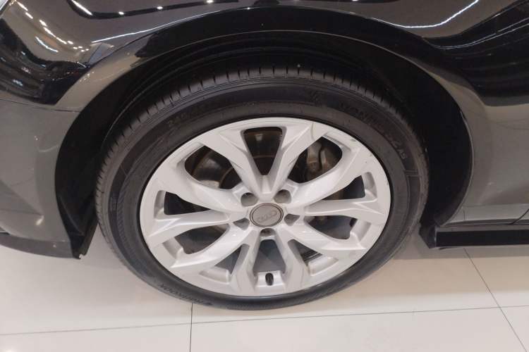 Used Audi A6L 2018 30th Anniversary Edition 35 TFSI Fashion Model
