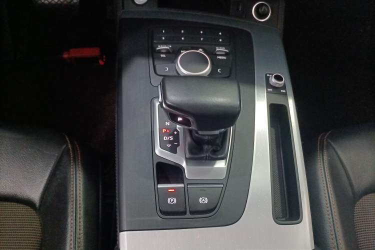 Used Audi Q5L 2020 40 TFSI Prestige Edition
