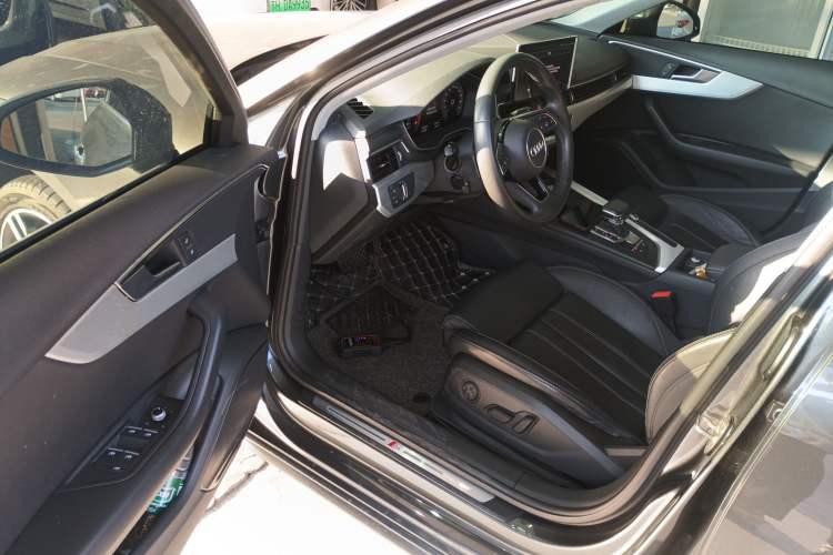 Used Audi A4L 2020 40 TFSI Luxury Dynamic Model