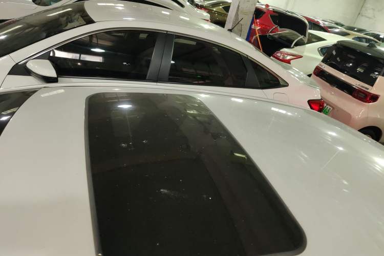 Used Toyota Levin 2021 Dual-Engine 1.8H E-CVT Luxury Edition
