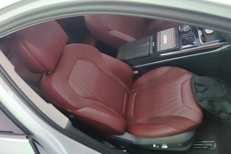 Used Hongqi HS5 2023 2.0T Qixiang Pro Edition
