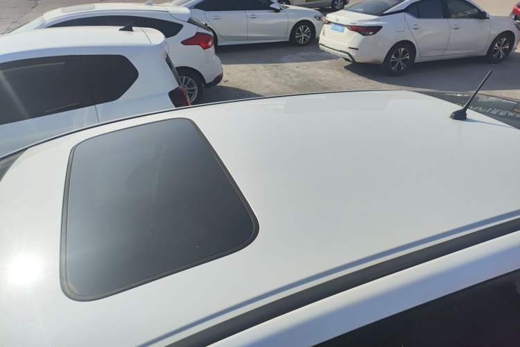 Used Honda Jade 2016 1.8L Automatic Comfort Elite Version 5 Seats
