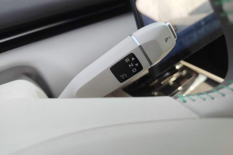 Used  L07 2024 230Max Range-Extended Version