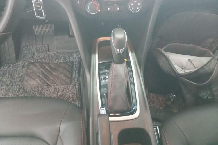 Used Chevrolet Monza 2022 Light Hybrid RS 330T Automatic Comfort Edition