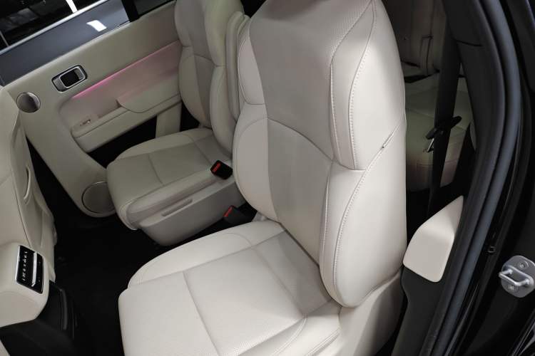 Used Li Auto L8 2023 Pro Model