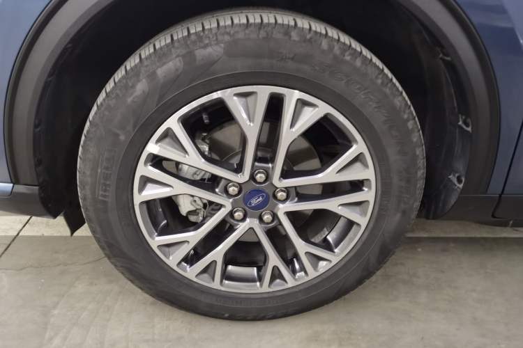 Used Ford Escape 2020 EcoBoost 245 Two-Wheel-Drive Titanium Edition
