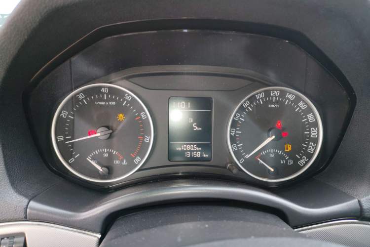 Used Skoda Octavia 2015 Classic Model 1.6L Manual Eado Version
