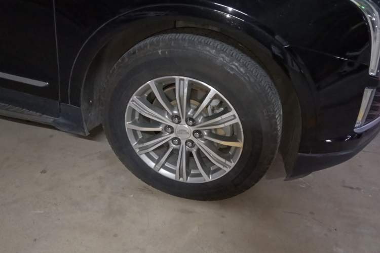 Used Cadillac XT5 2016 25T Luxury Model
