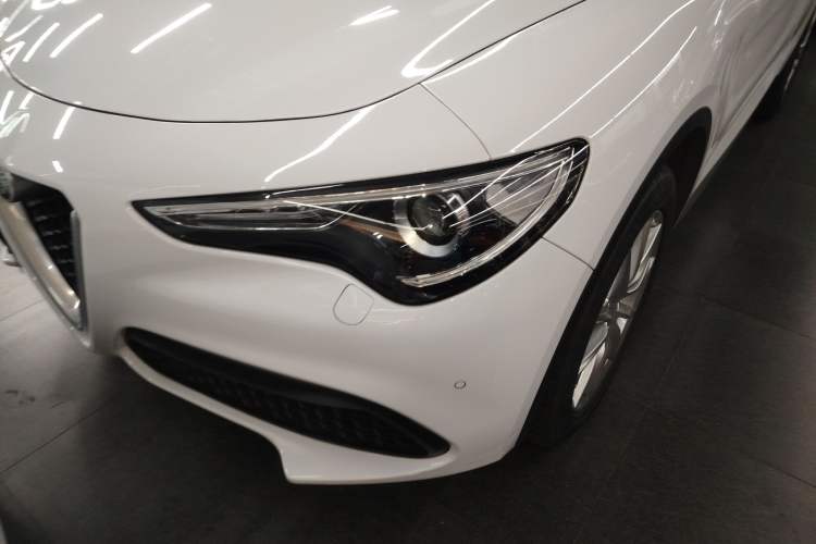 Used Alfa Romeo Stelvio 2017 2.0T 200HP Luxury Edition