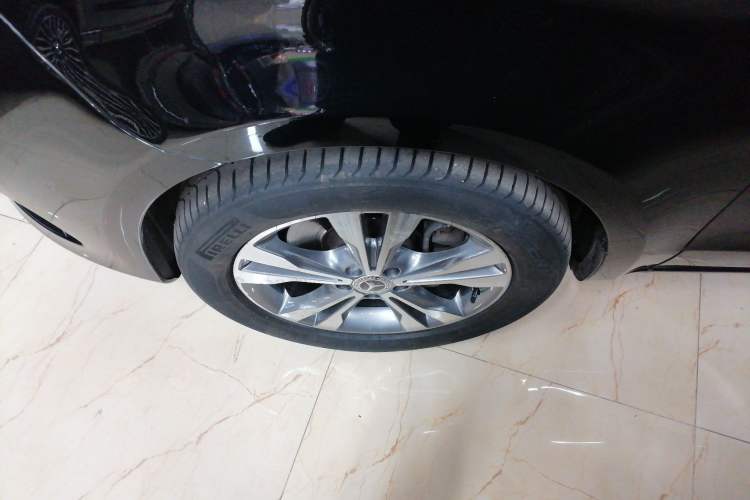 Used Mercedes-Benz V-Class 2017 V 260 Avantgarde Edition
