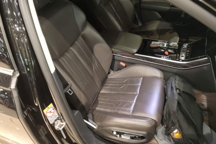 Used Audi A8 2019 Plus A8L 50 TFSI quattro Comfort Model
