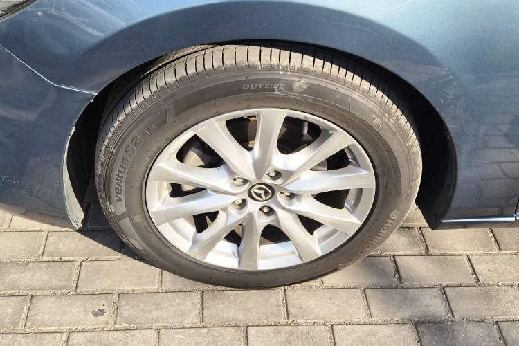 Used Mazda Atenza 2015 2.0L Blue Sky Luxury Edition