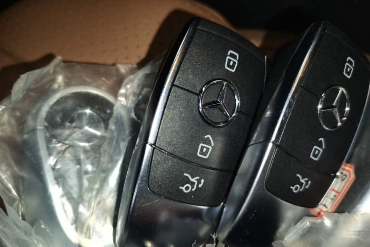 Used Mercedes-Benz E-Class 2024 Facelift E 300 L Luxury Edition