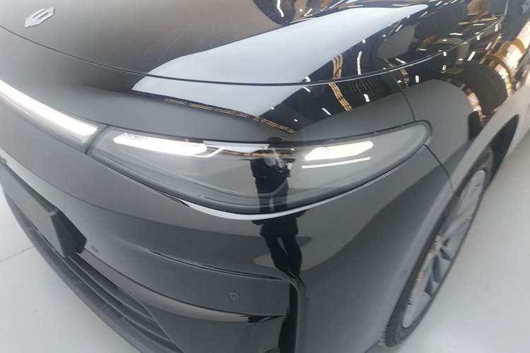 Used Leapmotor C16 2026 Extended-Range 280 LiDAR Zhizun Edition 6 Seats
