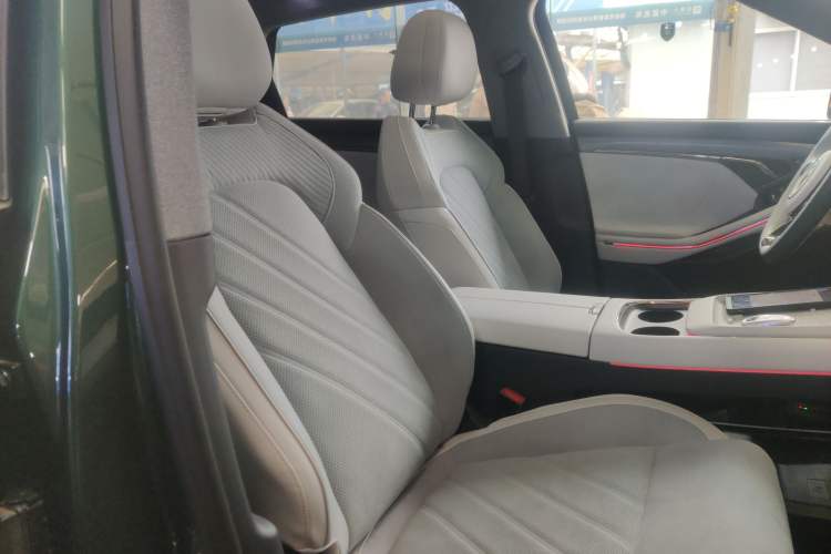 Used VOYAH FREE 2025 318 318 km Rear-Drive Touring Edition