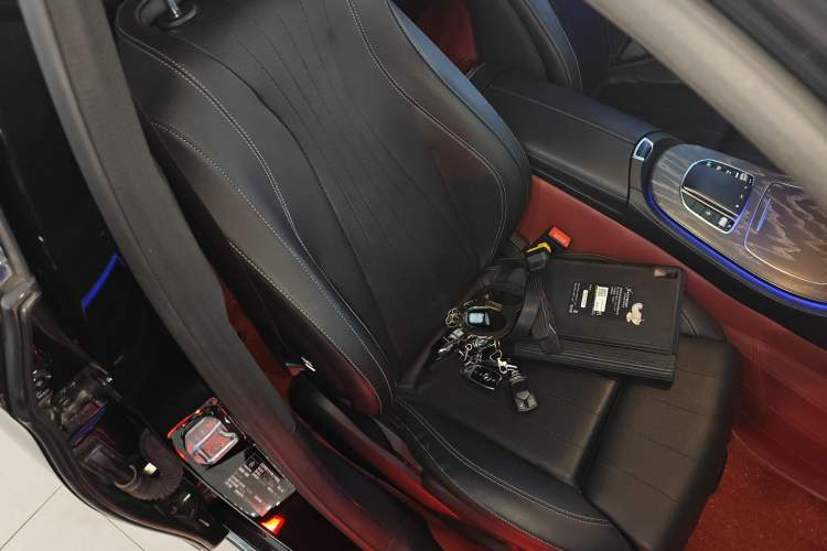 Used Mercedes-Benz E-Class 2021 Facelift E 260 L 4MATIC
