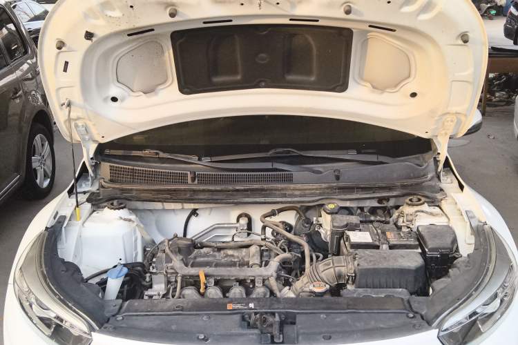 Used Kia Stonic 2019 1.4L Automatic Sport Edition China VI
