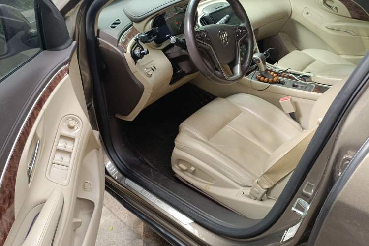 Used Buick LaCrosse 2013 2.4L SIDI Leading Comfort Version
