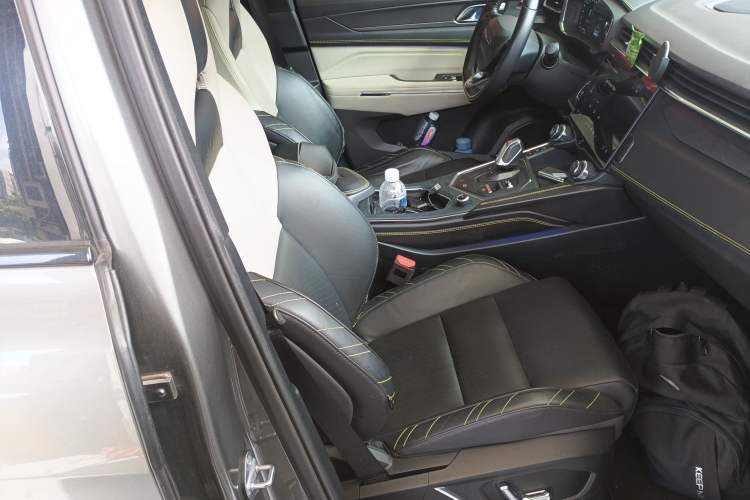 Used Lynk & Co 05 2020 2.0TD Two-Wheel Drive Shine Halo
