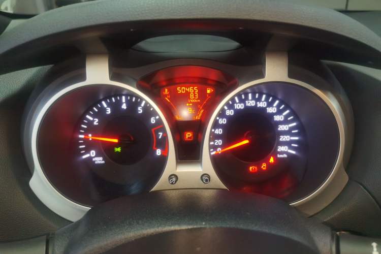 Used Infiniti ESQ 2014 1.6L Spontaneous Edition