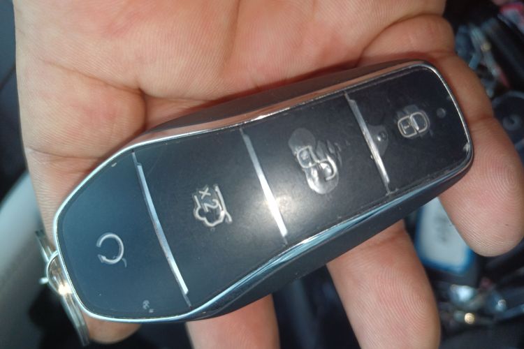 Used BYD Han L 2025 DM-p Four-Wheel-Drive LiDAR Flagship Model
